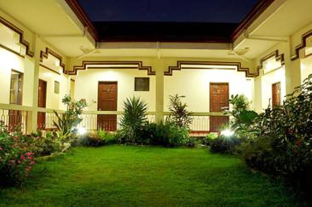 Ysabelle Mansion Puerto Princesa Exterior foto